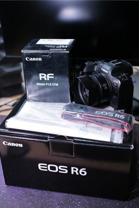 Продам Canon EOS R6 Official