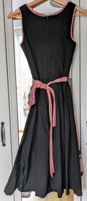 Sukienka bawarska 32