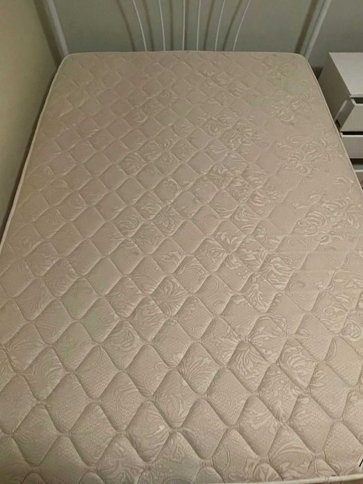 Cama de casal + colchão