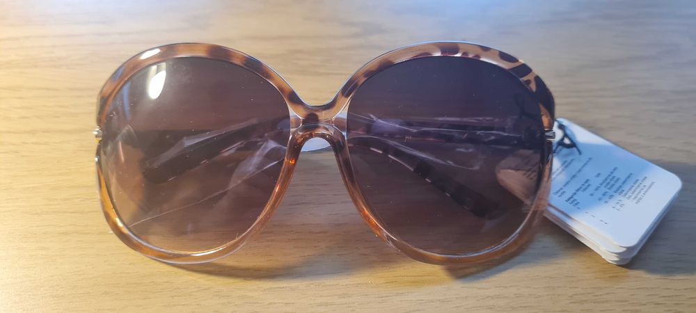 Okulary przeciwsłoneczne damskie Avon Wilder