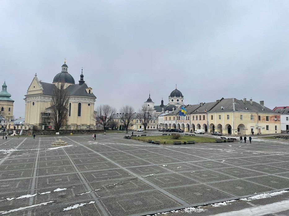 2-х кімнатна квартира, м. Жовква (центр)