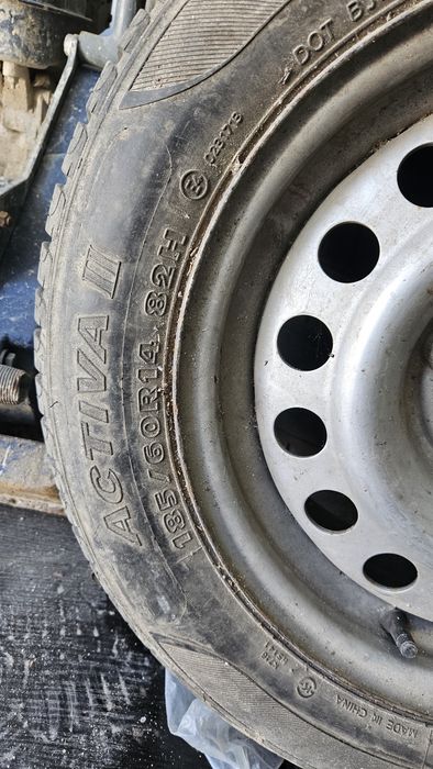 Pneu seminovo 185/60R14 Activa II com jante incluída