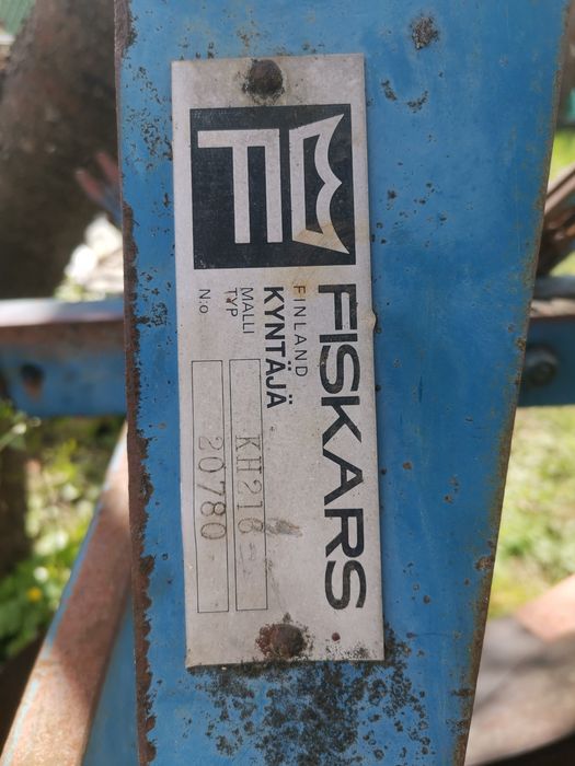 Плуг FISKARS 2 по 40