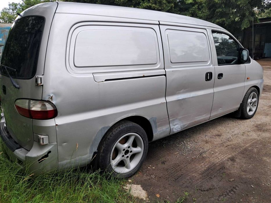 Hyundai H1 2006 рік газ/бензин