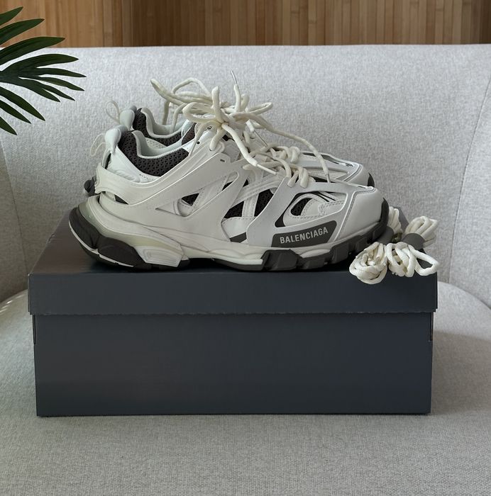 Жіночі спортивні кросівки BALENCIAGA Track 3.0 Cream Brown світлі