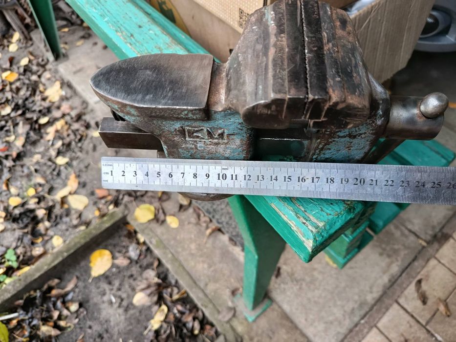 Тиски слесарные СССР