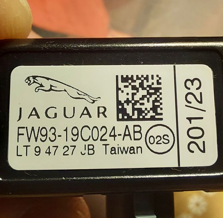 АНТЕННА, УСИЛИТЕЛЬ АНТЕННЫ  
fw9319c024ab  LT9 4 47 27 JB