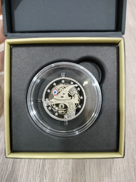 Moeda Comemorativa Colorida Proof 2€ Torre Eiffel Jogos Olímpicos Pari