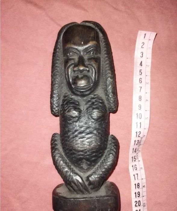 Дерев'яна статуетка "Нічого не чую" відмінний стан