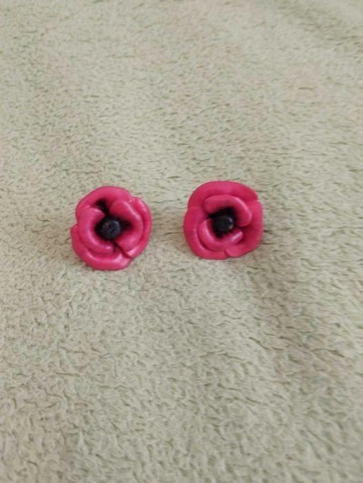 Сережки-цвяшки "Маки." Ручна робота