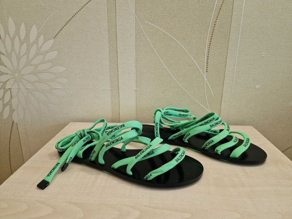 Нові босоніжки Balenciaga Lace-up Sandals 39-40