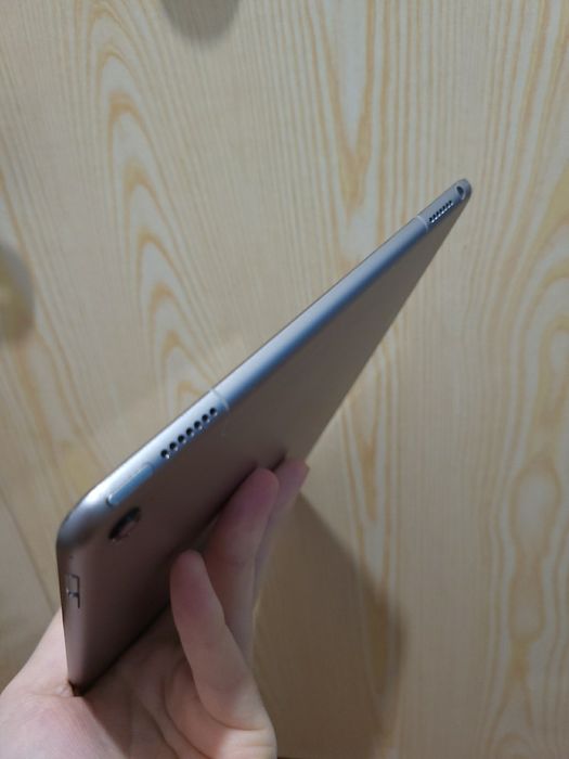 iPad Pro 9.7" 1st генерація 32 ГБ