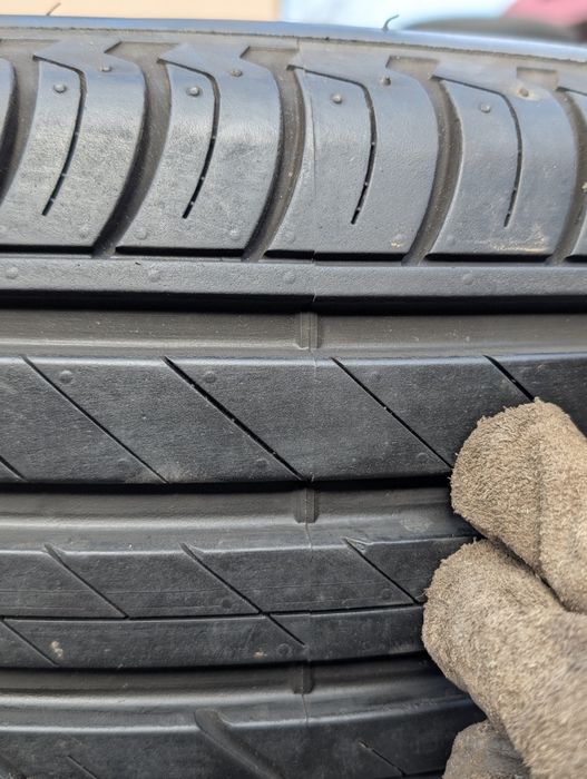 Шини літні ІДЕАЛ Bridgestone 215/50 R18  гума на vw passat B8 T-Roc