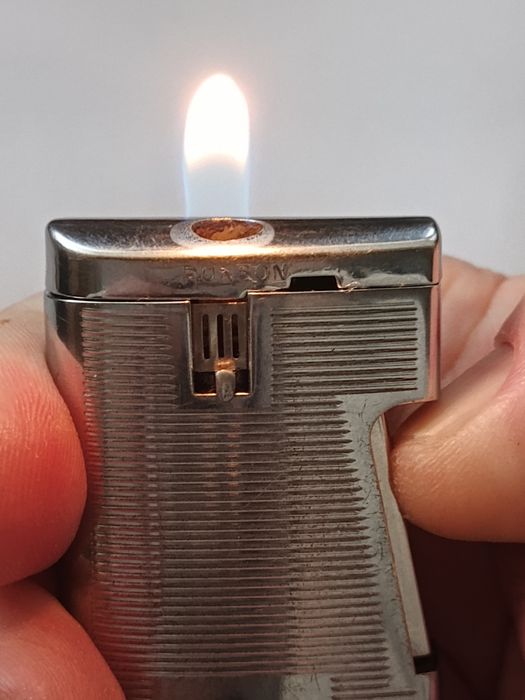 Продам запальничку Ronson