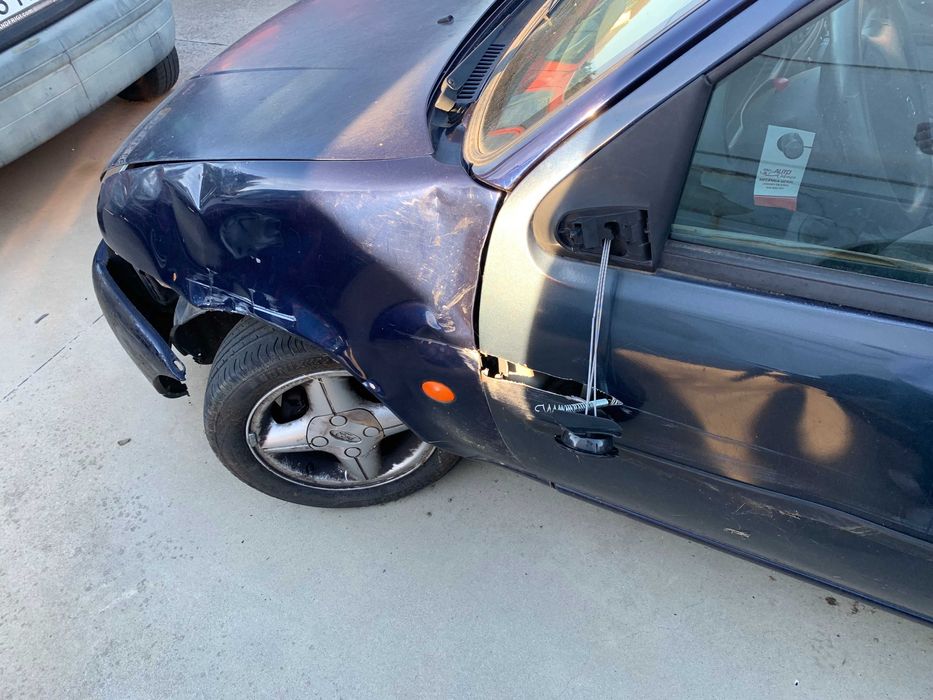 Ford Fiesta acidentado