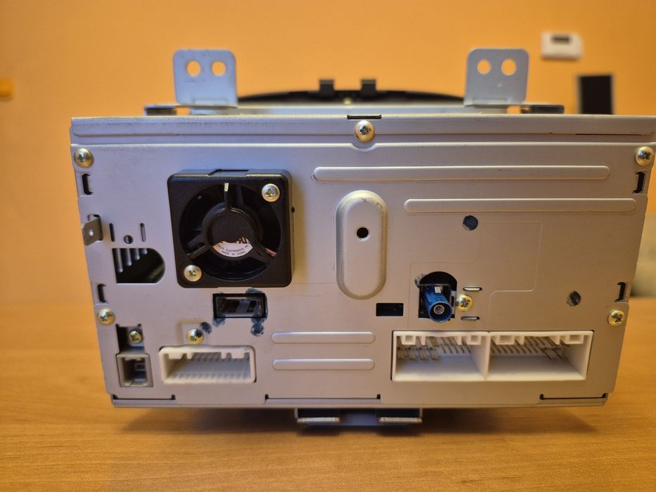 Hyundai nawigacja GPS radio LAN3100EHLM

MODEL: LAN3100EH