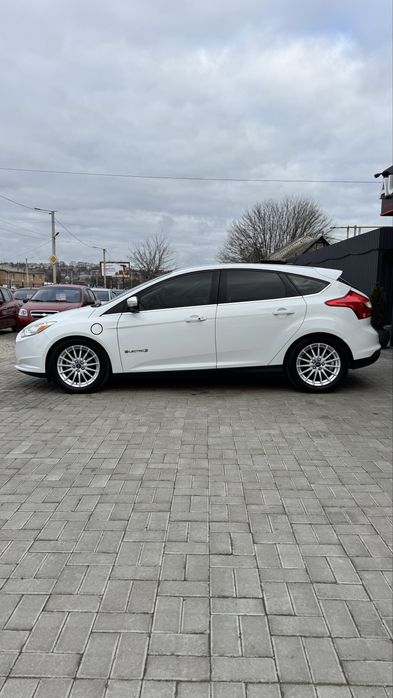 Ford Focus Форд Фокус E-lectric 2012 р 23кВт електро Автомат ЦІЛИЙ