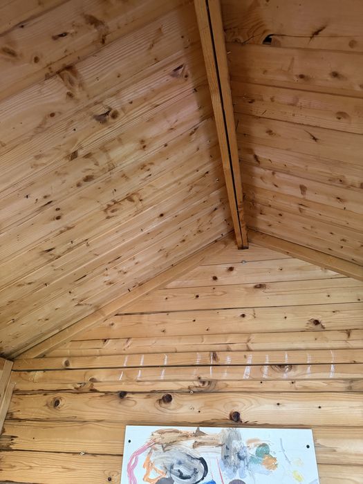 Domek drewniany dziecięcy różowy