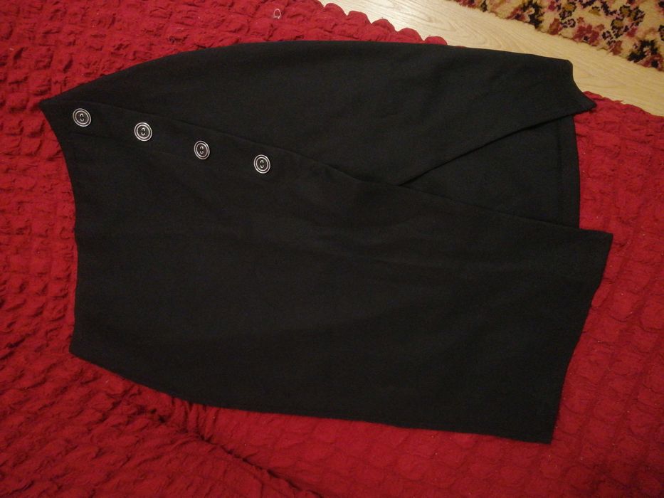 Жіноча спідниця. Розмір s