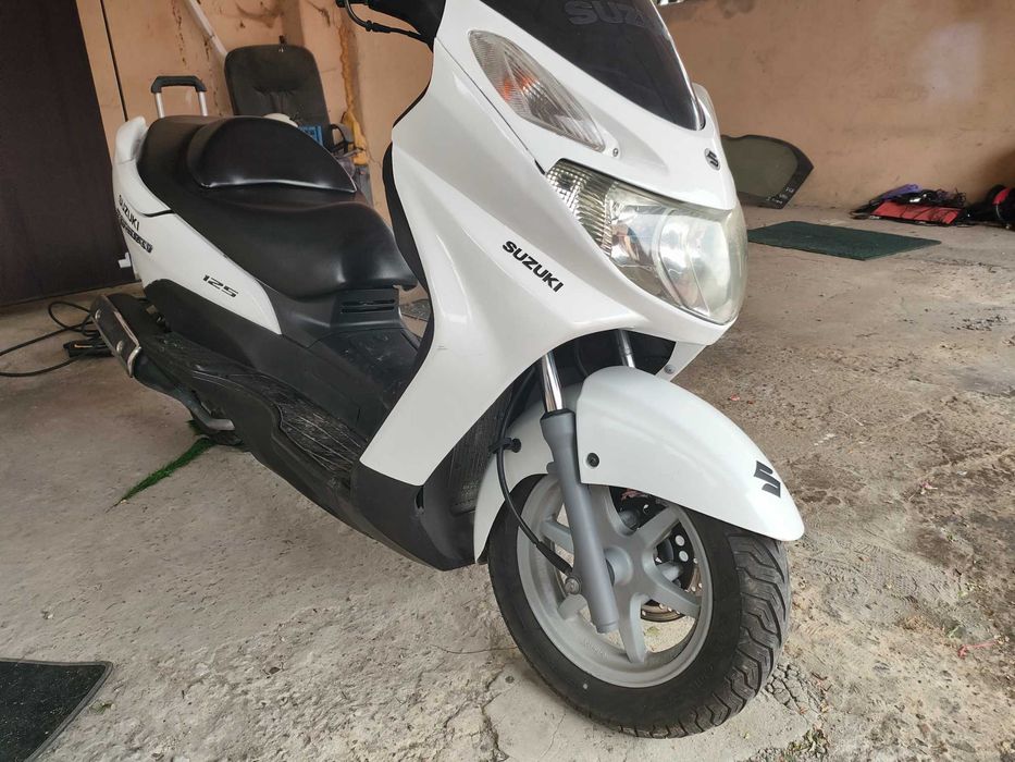 Suzuki Burgman 125