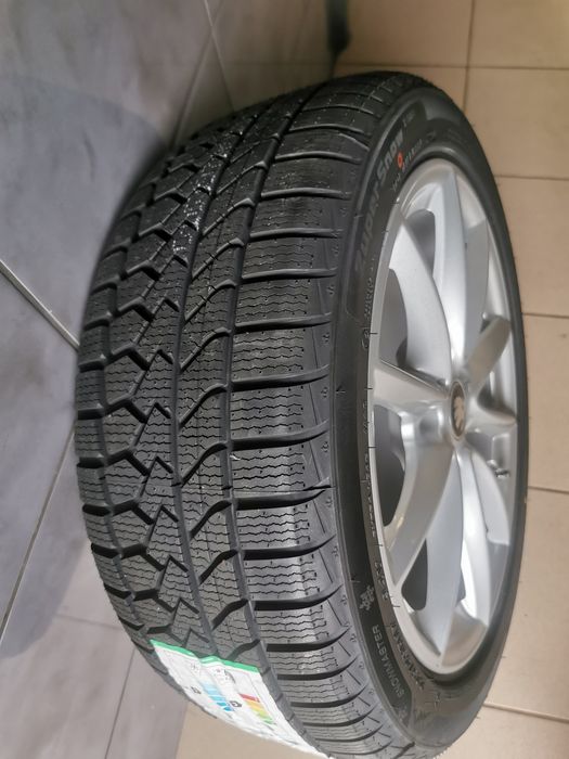Opony zimowe 225/45R17 Skoda Octavia Karoq VW Golf Passat Audi Świdnik