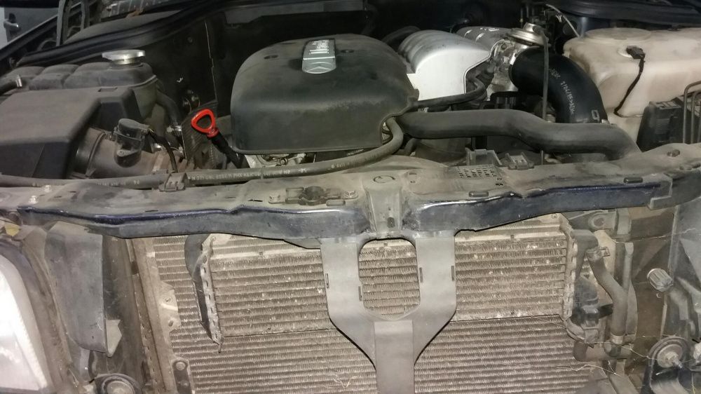 Mercedes motor 220 CDI excelente poucos  km s