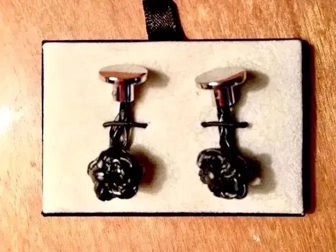 MASSIMO DUTTI - botões de punho - nunca foram usados