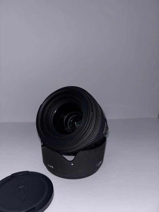 Obiektyw Sigma 30mm f/1.4 ex dc hsm