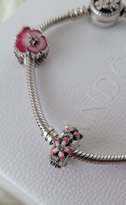 Pandora charms kwiatowy bratki klips flower clip różowy pink ALE