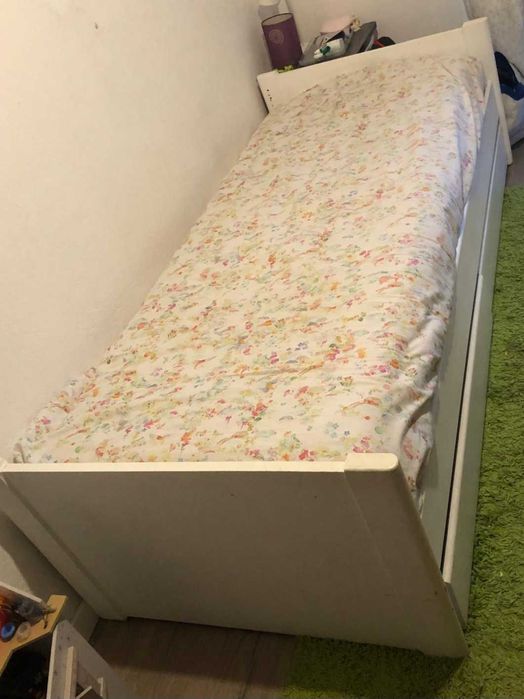 Cama de solteiro com arrumação-madeira maciça