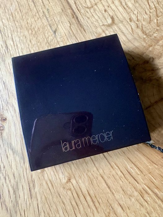 Laura Mercier puder roswietlajacy