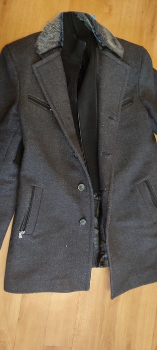 Мужское пальто в идеальном состоянии