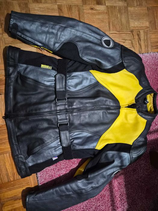 Casaco motard em pele para senhora tamanho 40 - M