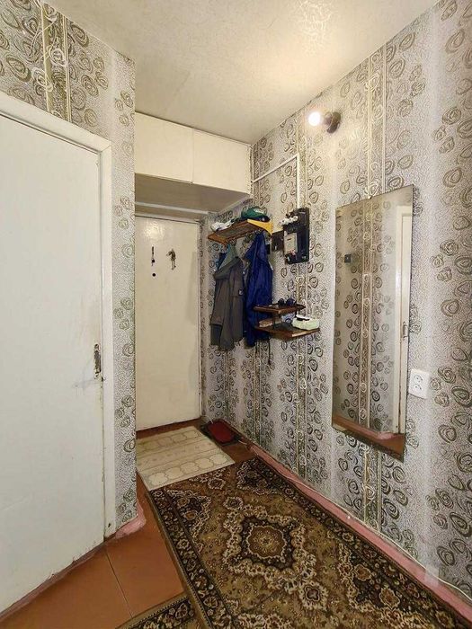 Продаж 2-кімнатної квартири 46 м2 в цегляному будинку біля ПК ХІМІКИ.