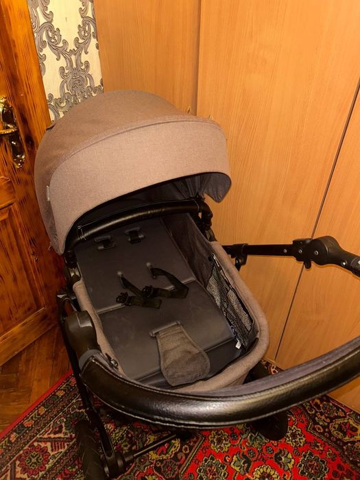 Продам коляску Kinderkraft 2в1 у відмінному стані