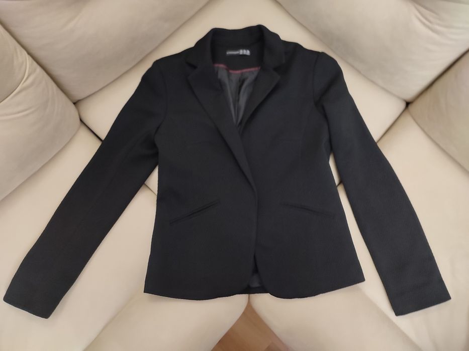 Чудовий стрейчевий піджак жакет кардиган