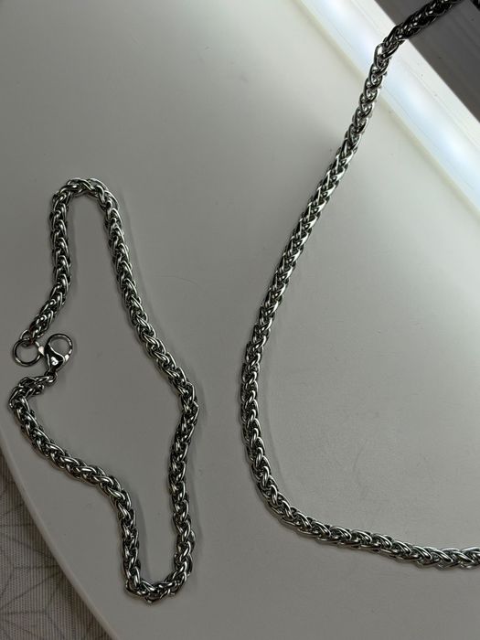 Vendo conjunto De cordão + pulseira masculino