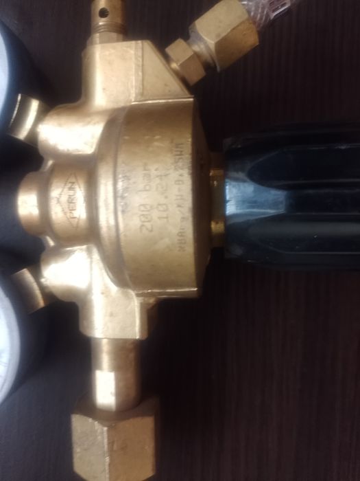 Reduktor Argon/Co2