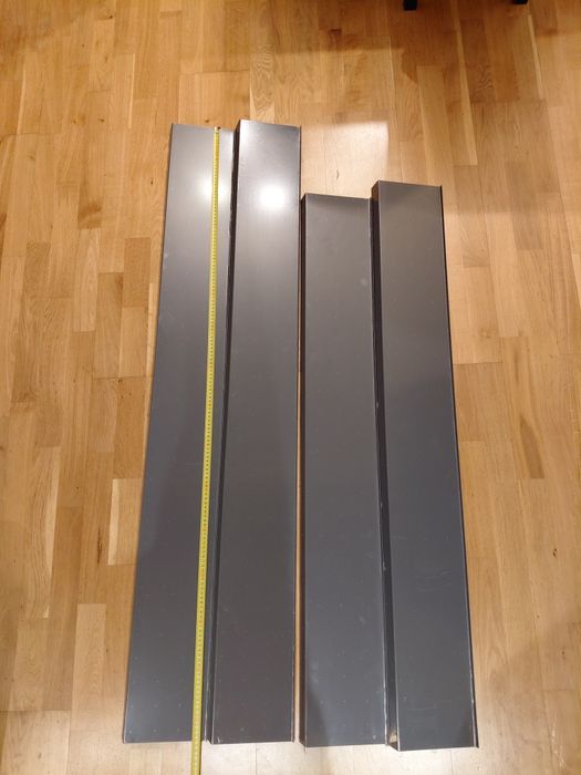 Parapet  metalowy zewnętrzny