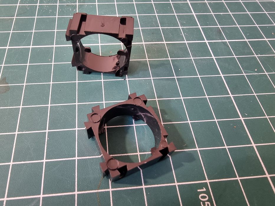 Холдеры 18 , 21 , 26 , 32 , 33 , 40