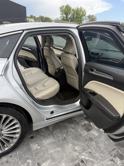 Ford Fusion 2015
