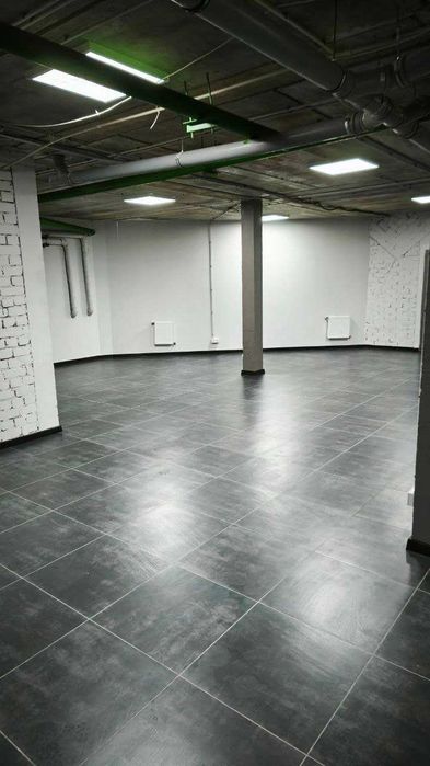 Здам цоколь 157,48м2 під спортивний зал, торгова площа