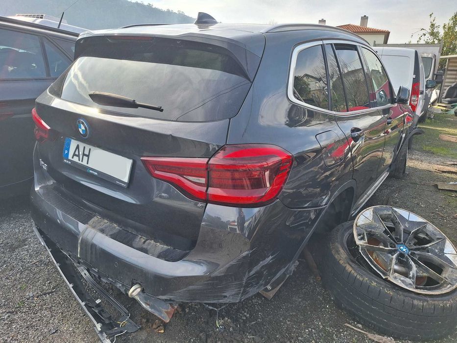 BMW iX3 (G08) Electric Elétrico 286 cv