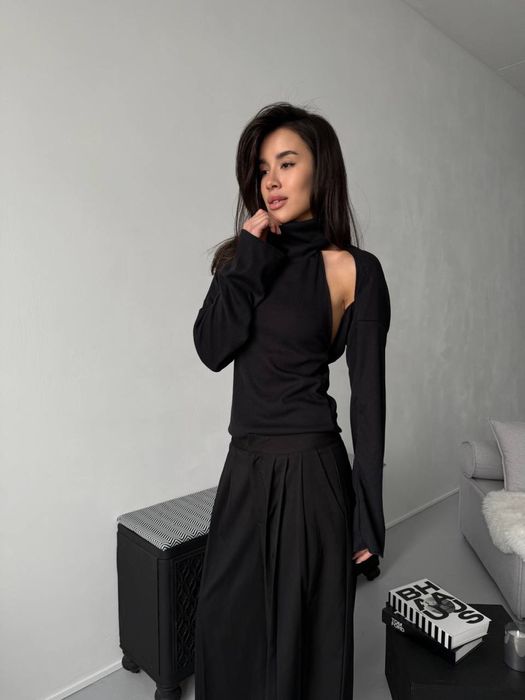 Трендовий ТОП з БОЛЕРО із золотою застібкою