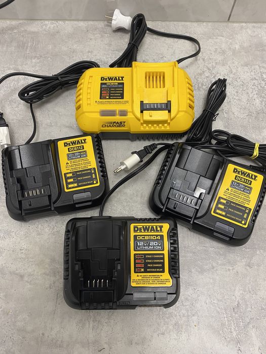 зарядні пристрої DeWALT 220v Батареї 2Ah 5Ah 8Ah Powerstack