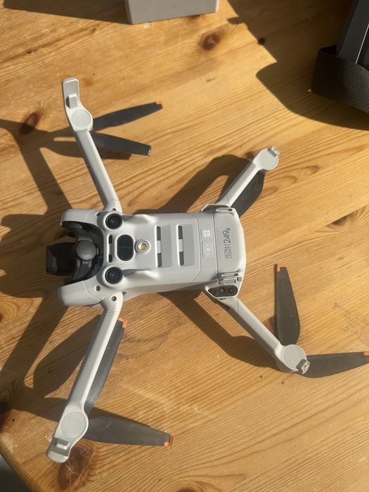 DJI mini 4 pro - Fly more combo + torba