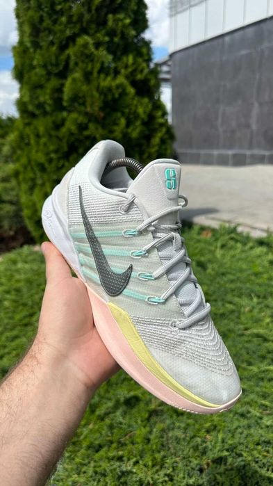 Nike Sabrina 3  [US 7.5| 25.5 cm]