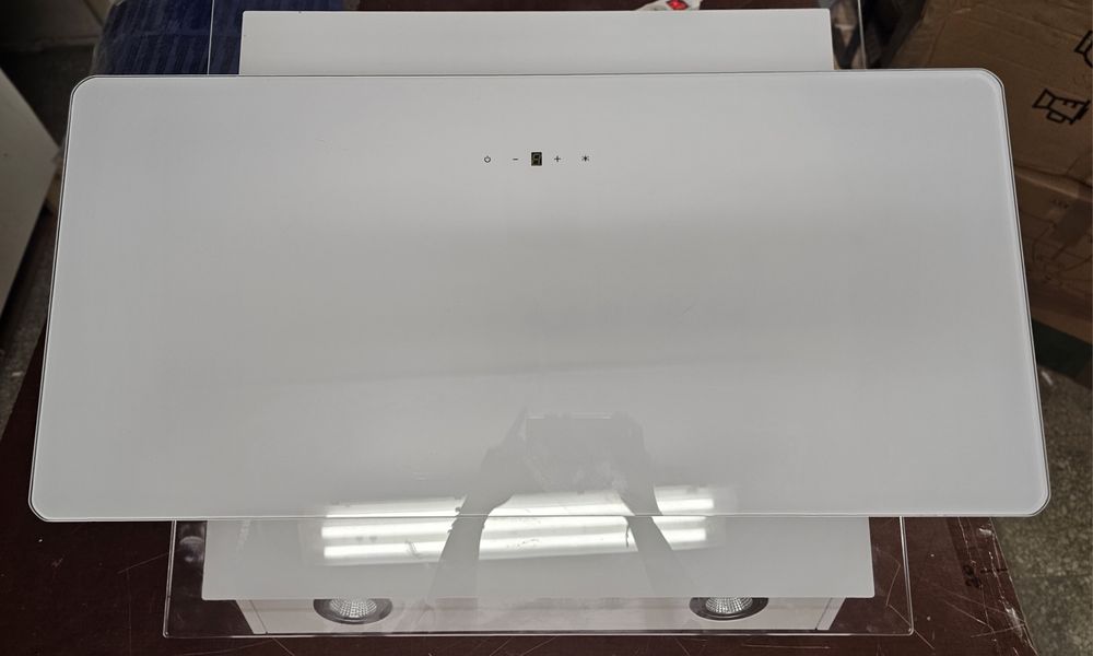 Okap biały Klarstein 90 cm szkło LED