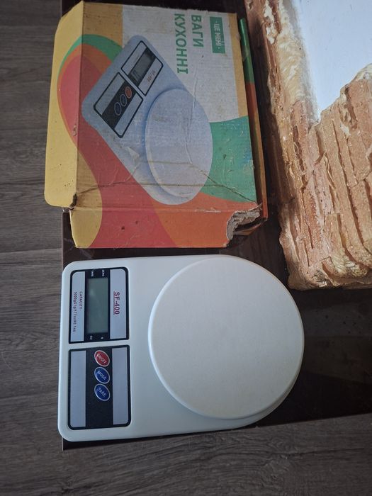 Електронні ваги( не працюють)