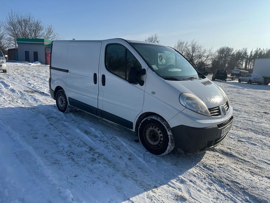 Рено трафік 2011 рік